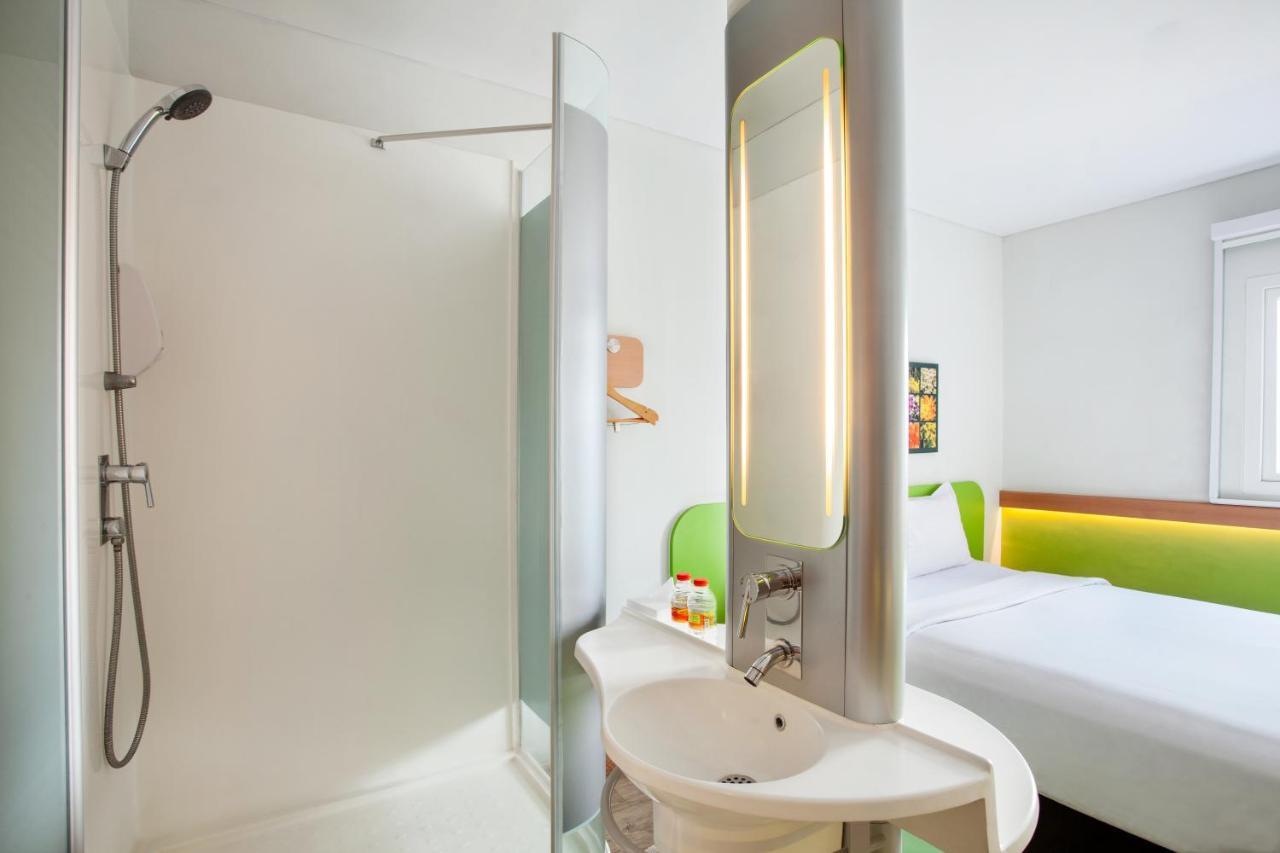 Ibis Budget Semarang Tendean Zewnętrze zdjęcie