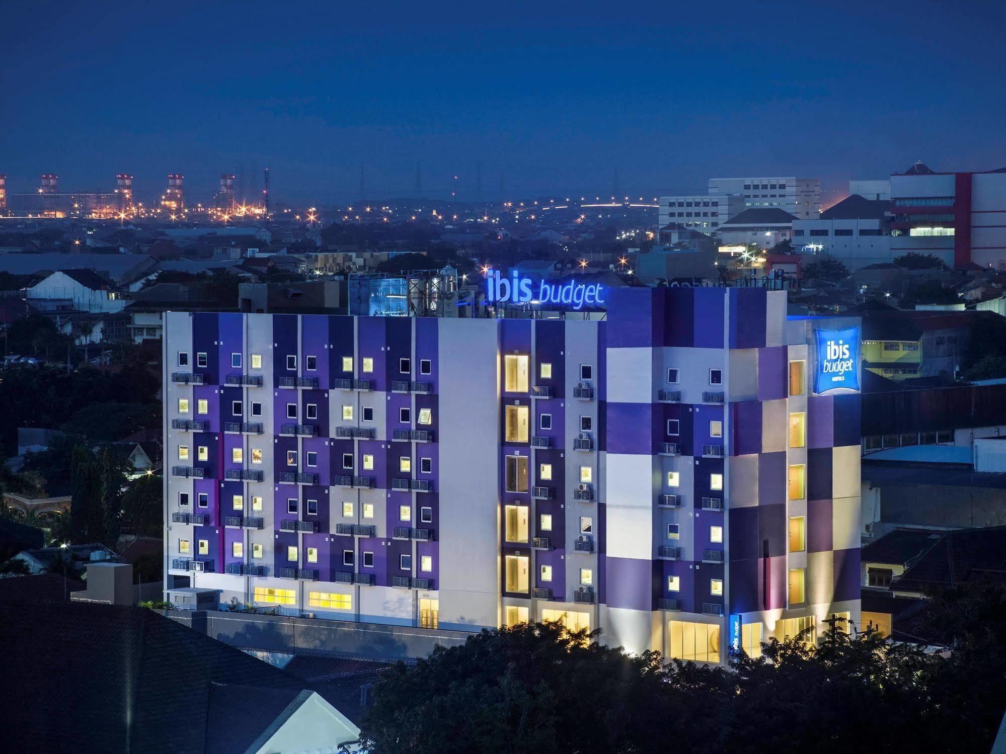 Ibis Budget Semarang Tendean Zewnętrze zdjęcie