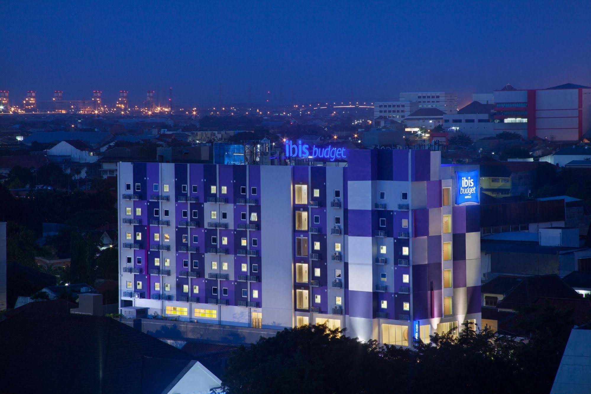 Ibis Budget Semarang Tendean Zewnętrze zdjęcie